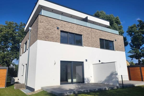 Prodej domu 168 m², pozemek 438 m², Kochstraße 40a, Falkensee Prodej domu 168 m², pozemek 438 m², Kochstraße 40a, Falkensee