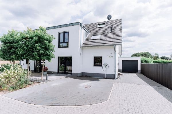 Prodej domu 146 m², pozemek 400 m², Siegburg Prodej domu 146 m², pozemek 400 m², Siegburg