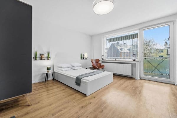 Pronájem bytu 1+1 35 m², Planckstrasse 53, Essen Pronájem bytu 1+1 35 m², Planckstrasse 53, Essen