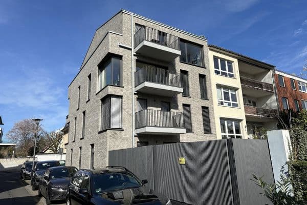 Prodej domu 315 m², pozemek 237 m², Köln, Severní Porýní-Vestfálsko Prodej domu 315 m², pozemek 237 m², Köln, Severní Porýní-Vestfálsko