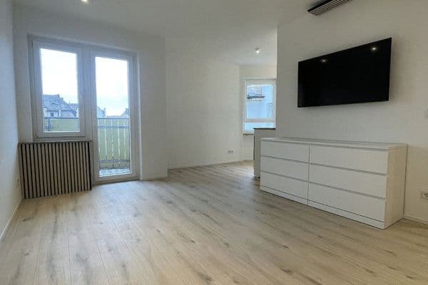 Pronájem bytu 1+1 30 m², Nürnberg Pronájem bytu 1+1 30 m², Nürnberg