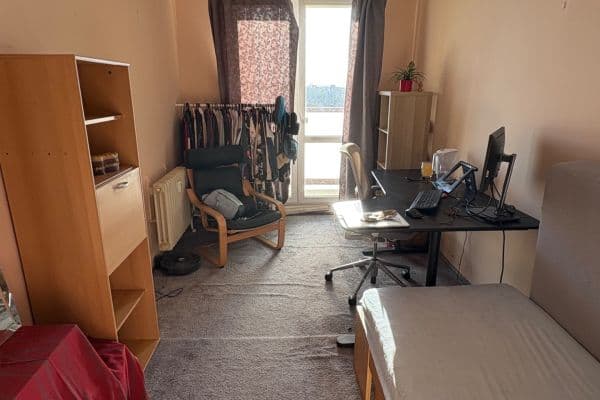 Pronájem bytu 3+1 85 m², Pod Lipami, Praha Pronájem bytu 3+1 85 m², Pod Lipami, Praha