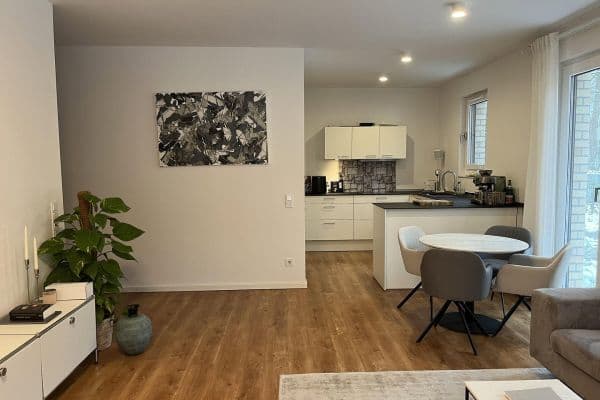 Pronájem bytu 3+1 86 m², Uhlenhorster Weg 29A, Hamburg, Hamburg Pronájem bytu 3+1 86 m², Uhlenhorster Weg 29A, Hamburg, Hamburg