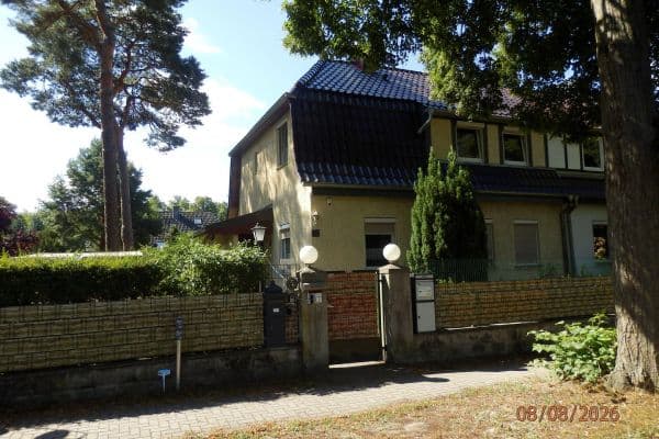 Prodej domu 72 m², pozemek 404 m², Bästleinsstraße 17, Hohen Neuendorf Prodej domu 72 m², pozemek 404 m², Bästleinsstraße 17, Hohen Neuendorf