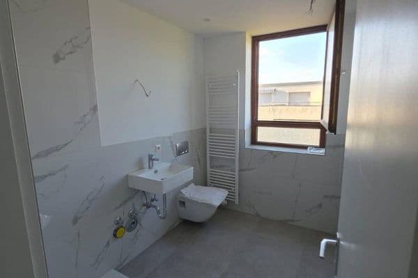 Pronájem bytu 3+1 82 m², Ulmer Strasse 7, Neckarsulm, Bádensko-Württembersko Pronájem bytu 3+1 82 m², Ulmer Strasse 7, Neckarsulm, Bádensko-Württembersko