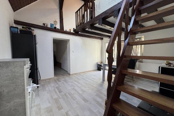 Pronájem bytu 3+1 58 m², Michaelstraße 27, Frankfurt am Main Pronájem bytu 3+1 58 m², Michaelstraße 27, Frankfurt am Main