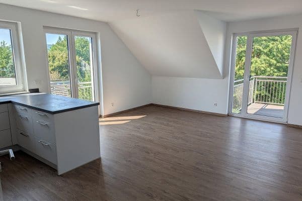 Pronájem bytu 3+1 102 m², Harleshäuser Straße 133, Kassel, Hessen Pronájem bytu 3+1 102 m², Harleshäuser Straße 133, Kassel, Hessen