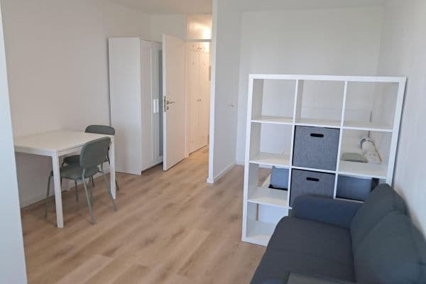 Pronájem bytu 1+1 29 m², Wichernstr. 14, Erlangen, Bavorsko Pronájem bytu 1+1 29 m², Wichernstr. 14, Erlangen, Bavorsko