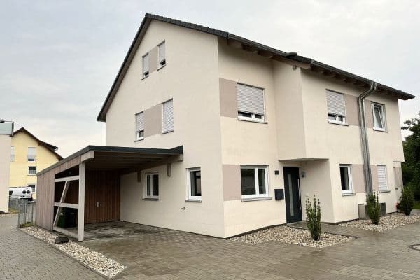 Pronájem domu 140 m², pozemek 140 m², Sütterlinstraße 2a, Schwandorf Pronájem domu 140 m², pozemek 140 m², Sütterlinstraße 2a, Schwandorf