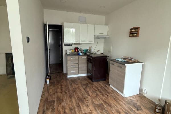 Prodej bytu 3+1 74 m², Za Jednotou, Neratovice Prodej bytu 3+1 74 m², Za Jednotou, Neratovice