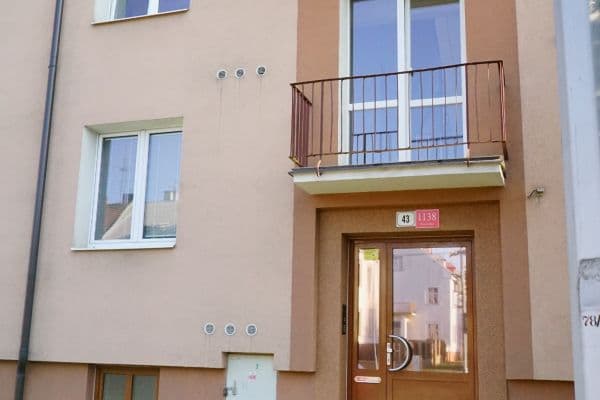 Pronájem bytu 1+1 39 m², tř. Míru, Olomouc Pronájem bytu 1+1 39 m², tř. Míru, Olomouc
