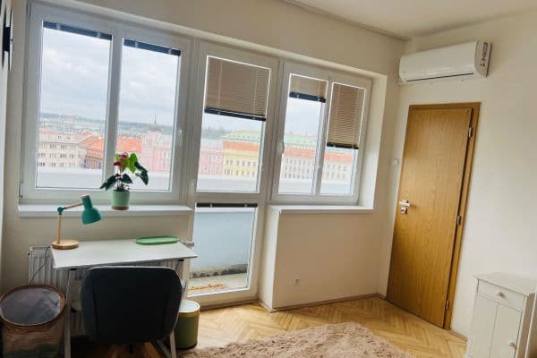 Pronájem bytu 2+kk 15 m², Ke Štvanici, Prague Pronájem bytu 2+kk 15 m², Ke Štvanici, Prague