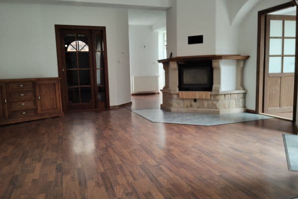 Pronájem bytu 2+kk 95 m², Libčany Pronájem bytu 2+kk 95 m², Libčany