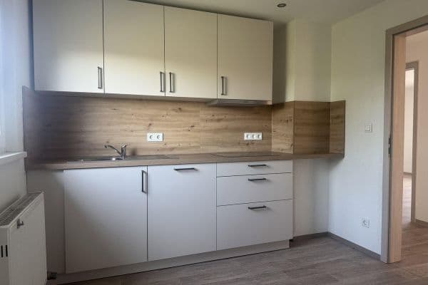 Pronájem bytu 3+1 73 m², Ansbacher Str. 26C, Gunzenhausen Pronájem bytu 3+1 73 m², Ansbacher Str. 26C, Gunzenhausen