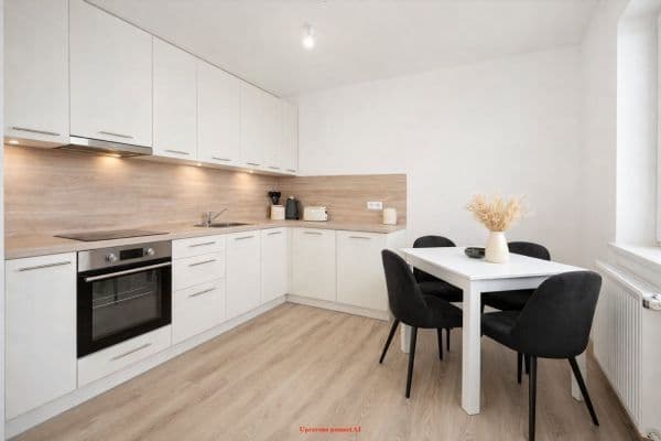Pronájem bytu 2+1 54 m², Zahradní, Frýdek-Místek Pronájem bytu 2+1 54 m², Zahradní, Frýdek-Místek