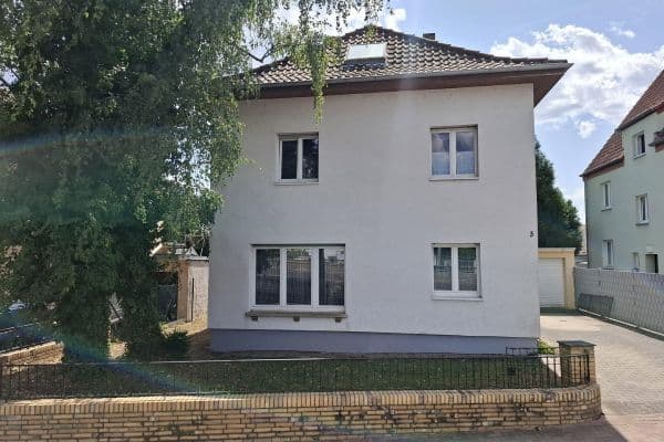 Prodej domu 170 m², pozemek 564 m², Eppelheim Prodej domu 170 m², pozemek 564 m², Eppelheim