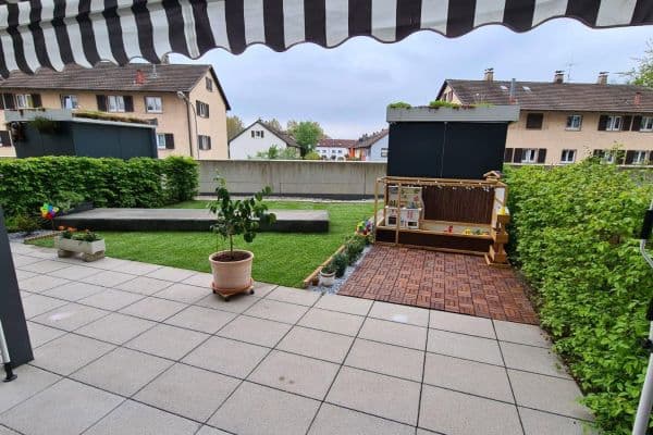Prodej bytu 4+1 102 m², Leibnizweg 5, Lörrach, Bádensko-Württembersko Prodej bytu 4+1 102 m², Leibnizweg 5, Lörrach, Bádensko-Württembersko