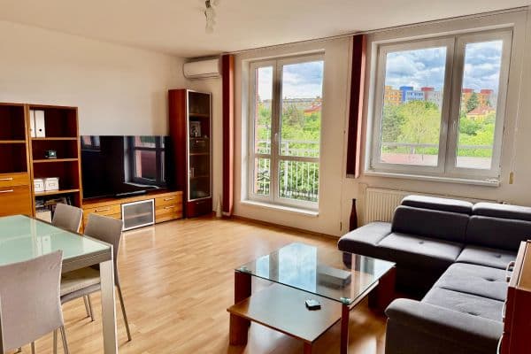 Prodej bytu 3+kk 83 m², Za Valem, Praha Prodej bytu 3+kk 83 m², Za Valem, Praha