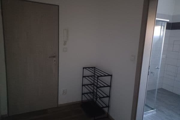 Pronájem bytu 2+kk 70 m², Lovčičky Pronájem bytu 2+kk 70 m², Lovčičky