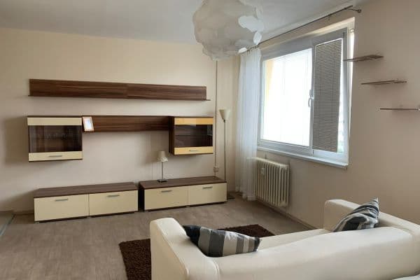 Pronájem bytu 1+kk 35 m², Jarníkova, Praha Pronájem bytu 1+kk 35 m², Jarníkova, Praha