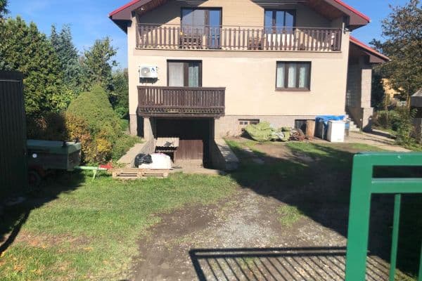 Pronájem bytu 2+1 85 m², U Parku, Svojetice Pronájem bytu 2+1 85 m², U Parku, Svojetice