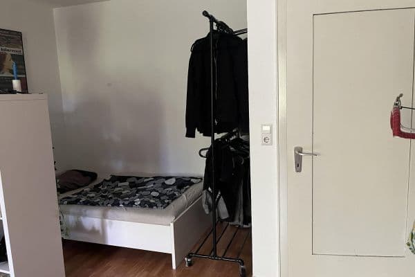 Pronájem bytu 1+1 35 m², Graf-Rhena-Straße 24a, Karlsruhe, Bádensko-Württembersko Pronájem bytu 1+1 35 m², Graf-Rhena-Straße 24a, Karlsruhe, Bádensko-Württembersko