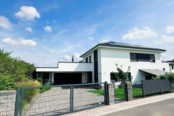 Prodej domu 175 m², pozemek 485 m², Rostocker Str. 18, Vellmar Prodej domu 175 m², pozemek 485 m², Rostocker Str. 18, Vellmar