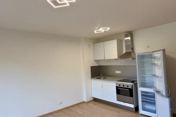Prodej bytu 1+kk 38 m², Nad Rokoskou, Praha Prodej bytu 1+kk 38 m², Nad Rokoskou, Praha