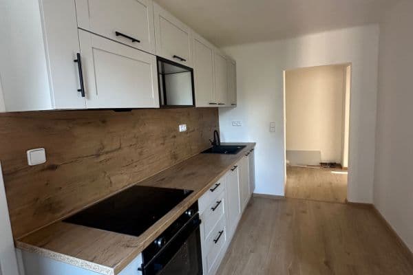 Pronájem bytu 2+1 61 m², Vančurova, Olomouc Pronájem bytu 2+1 61 m², Vančurova, Olomouc