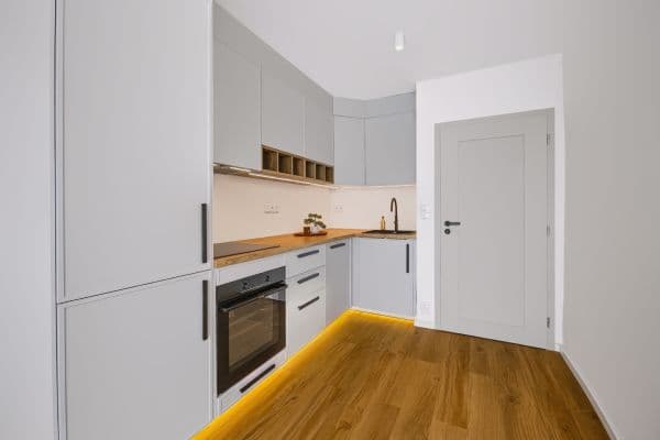 Prodej bytu 4+kk 78 m², Hlavní, Praha Prodej bytu 4+kk 78 m², Hlavní, Praha