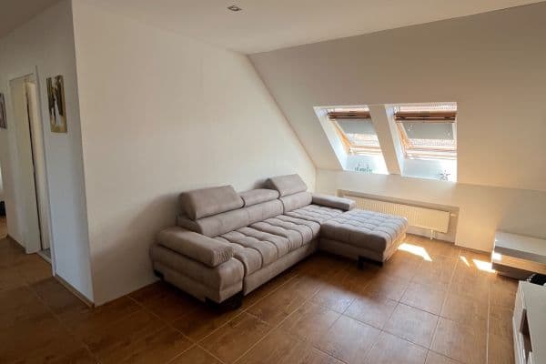 Prodej bytu 3+1 111 m², Klumparova, Hradec Králové Prodej bytu 3+1 111 m², Klumparova, Hradec Králové