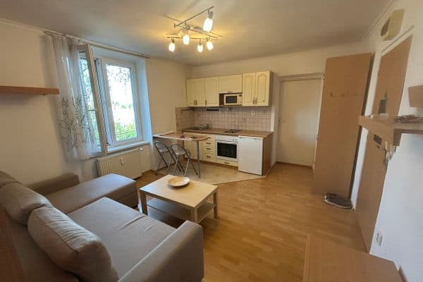 Pronájem bytu 1+1 43 m², Doležalova, Pronájem bytu 1+1 43 m², Doležalova,