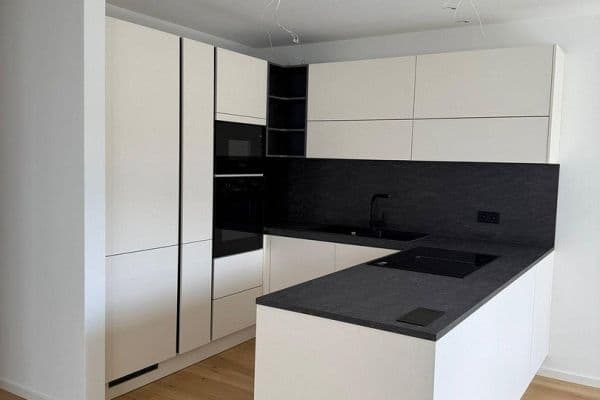 Pronájem bytu 3+kk 82 m², Binswanger Straße 4, Neckarsulm, Bádensko-Württembersko Pronájem bytu 3+kk 82 m², Binswanger Straße 4, Neckarsulm, Bádensko-Württembersko