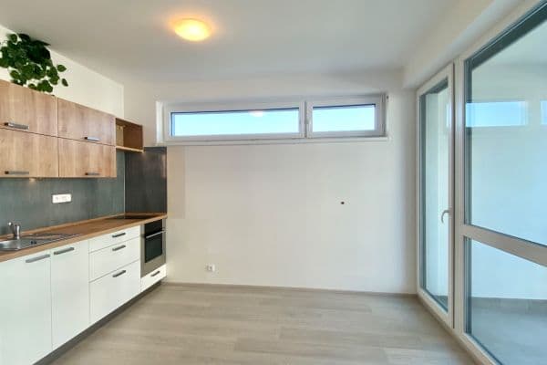 Pronájem bytu 1+kk 34 m², Stočesova, Praha Pronájem bytu 1+kk 34 m², Stočesova, Praha