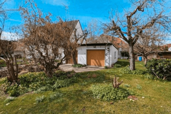 Prodej domu 135 m², pozemek 1.000 m², Fichtenweg 17, Oberschweinbach Prodej domu 135 m², pozemek 1.000 m², Fichtenweg 17, Oberschweinbach