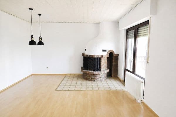 Pronájem bytu 3+1 98 m², Hartenauer Str. 45, Bickenbach Pronájem bytu 3+1 98 m², Hartenauer Str. 45, Bickenbach