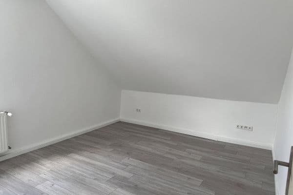 Pronájem bytu 2+1 55 m², Mont-Cenis-Straße 46, Herne Pronájem bytu 2+1 55 m², Mont-Cenis-Straße 46, Herne