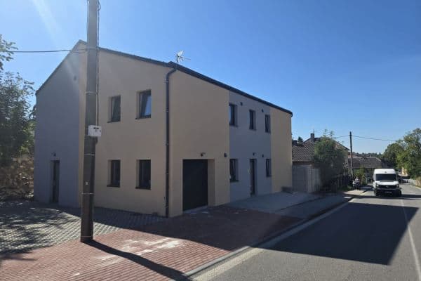 Pronájem bytu 3+kk 60 m², Šternberská, Divišov Pronájem bytu 3+kk 60 m², Šternberská, Divišov
