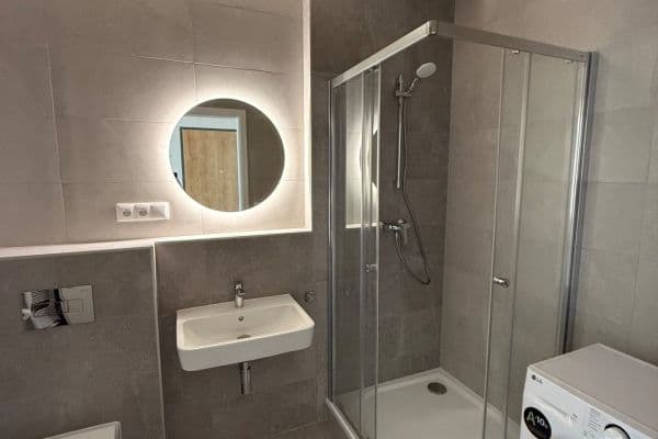 Pronájem bytu 1+kk 32 m², Divíškové, Praha Pronájem bytu 1+kk 32 m², Divíškové, Praha
