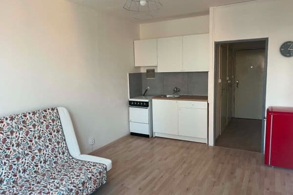 Pronájem bytu 1+kk 24 m², Mečíková, Praha Pronájem bytu 1+kk 24 m², Mečíková, Praha