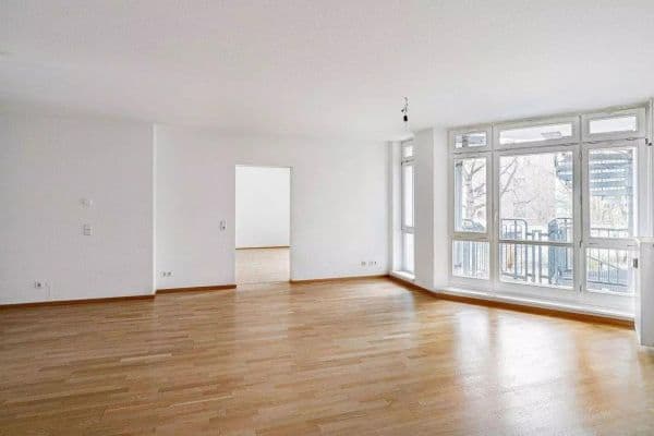 Pronájem bytu 3+1 140 m², Alfred-Kowalke-Strasse 14, Berlin, Berlín Pronájem bytu 3+1 140 m², Alfred-Kowalke-Strasse 14, Berlin, Berlín