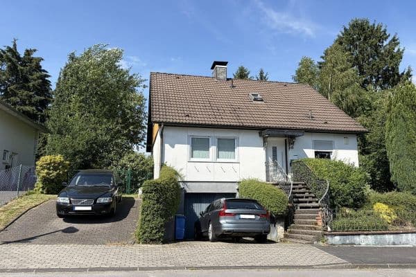 Prodej domu 130 m², pozemek 575 m², Brockenstraße 13, Solingen Prodej domu 130 m², pozemek 575 m², Brockenstraße 13, Solingen