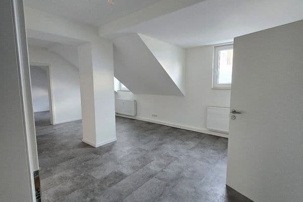 Pronájem bytu 3+1 85 m², Augustastraße 41-43, Duisburg Alt-Homberg Pronájem bytu 3+1 85 m², Augustastraße 41-43, Duisburg Alt-Homberg