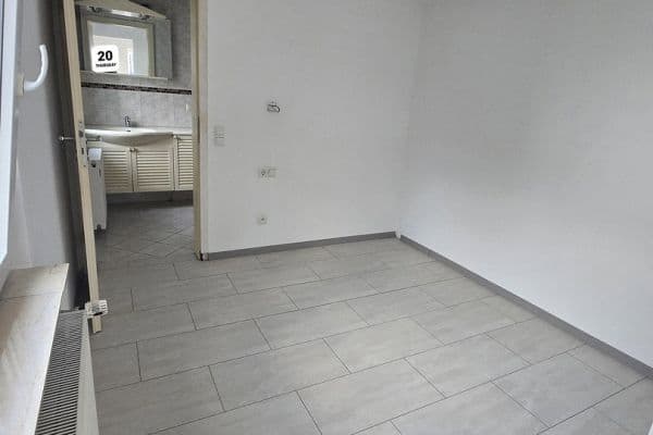 Pronájem bytu 1+1 30 m², Bad Homburg Pronájem bytu 1+1 30 m², Bad Homburg