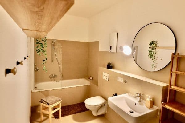Pronájem bytu 4+1 14 m², Gumbertstr 97, Düsseldorf Pronájem bytu 4+1 14 m², Gumbertstr 97, Düsseldorf