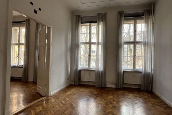 Prodej bytu 4+1 112 m², Berlin, Berlín Prodej bytu 4+1 112 m², Berlin, Berlín
