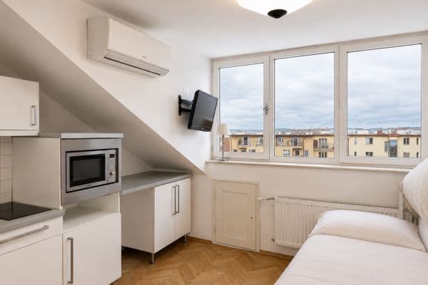 Prodej bytu 1+kk 16 m², Libická, Praha Prodej bytu 1+kk 16 m², Libická, Praha