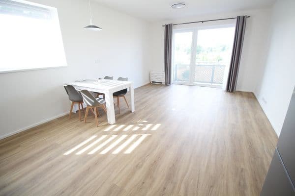 Pronájem bytu 3+kk 79 m², Ve svahu, Doubravčice Pronájem bytu 3+kk 79 m², Ve svahu, Doubravčice