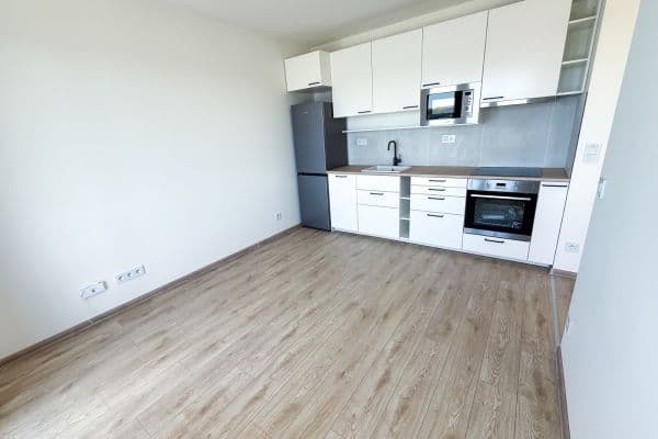 Pronájem bytu 1+kk 30 m², Arnošta Staňka, Praha Pronájem bytu 1+kk 30 m², Arnošta Staňka, Praha