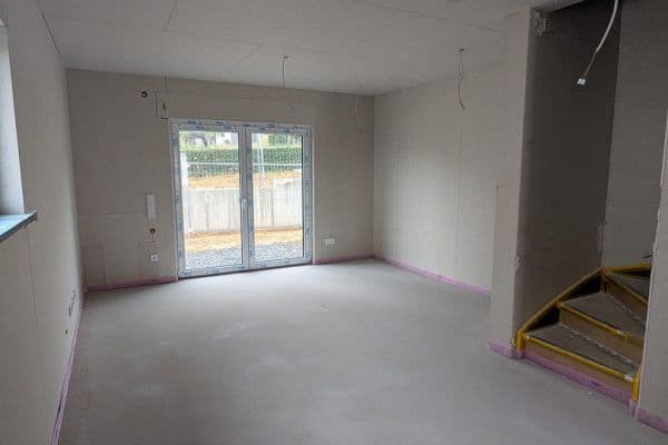 Prodej domu 121 m², pozemek 165 m², Bad Nauheim Prodej domu 121 m², pozemek 165 m², Bad Nauheim